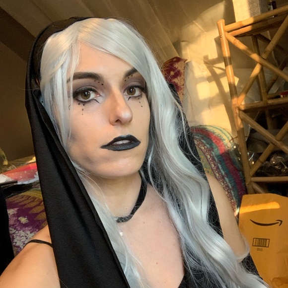 Meet your Posher, Julianne - Picture 2 of 7